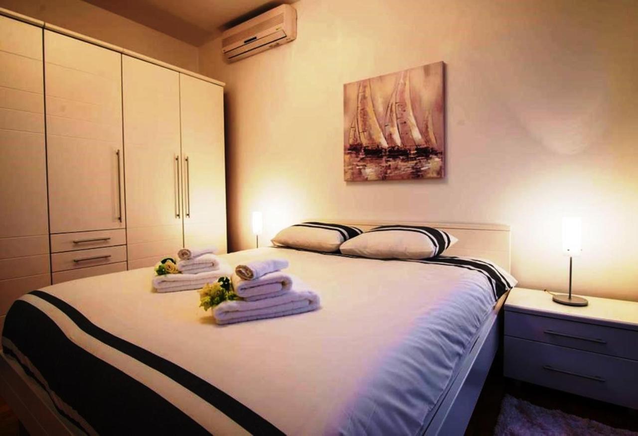 Apartment Perla Bleu 4 *
